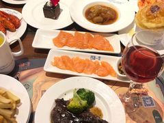 -四海一家自助餐(益田假日广场店)