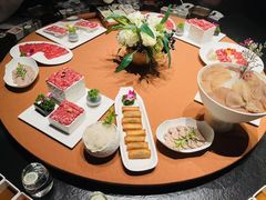 -左庭右院鲜牛肉火锅黑金店(陆家嘴中心店)