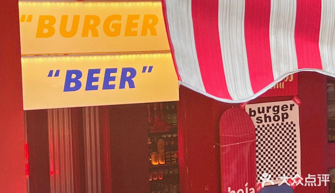重庆探店｜网红曼谷一条街的汉堡店🍔