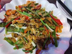 香炸小河虾-锅贴杨一手特色豆花烤鱼饭店(荔波美食街店)