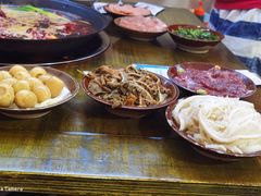 -黄潇洒老火锅(九眼桥宏济巷店)