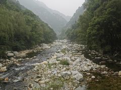 -沣峪森林公园龙潭戏水景区