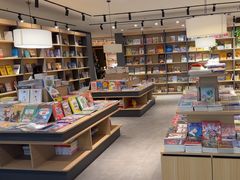 -魔方城市书房(中街益田店)