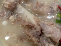 -雷祖芳老妈蹄花店