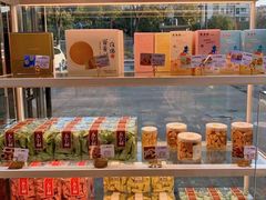 零售区-好利来(彩香店)