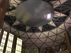 -上海滴水湖皇冠假日酒店