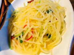 酸辣土豆丝-童年小筑餐厅(申花路店)