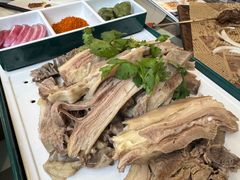 -丝路天山酒店(国际大巴扎店)
