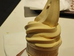 黄的布一样甜筒~-麦当劳(双榆树店)