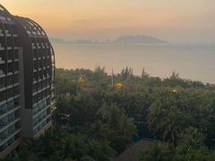 -三亚湾海居铂尔曼度假酒店