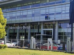 -奔驰上海利星(七宝店)