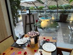 -Mark&Mars Restaurant