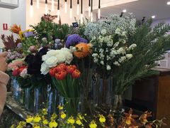 -FLOVIE FLORIST CAFE