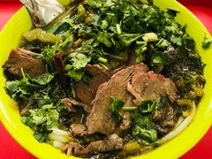 酸菜牛肉粉-北大学一食堂