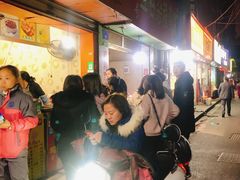 -爆炸头阿姨小四川正宗川味小吃(无任何分店)