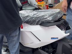 -小牛电动(上海浦东新区张杨路店)