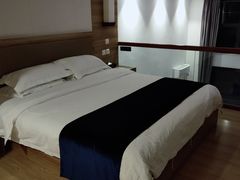 -大理洱海龙湾假日酒店