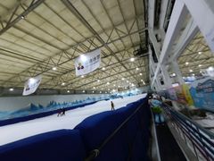 -乔波室内滑雪场