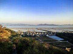 -伍山海滨石窟