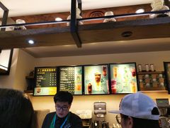 -星巴克(北京西站5号候车室)