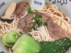 -俏凤凰(美林M·LIVE天地东座店)