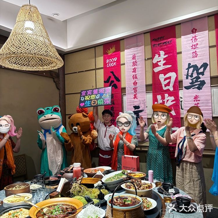 不敢想象在这里过生日该有多幸福！！！