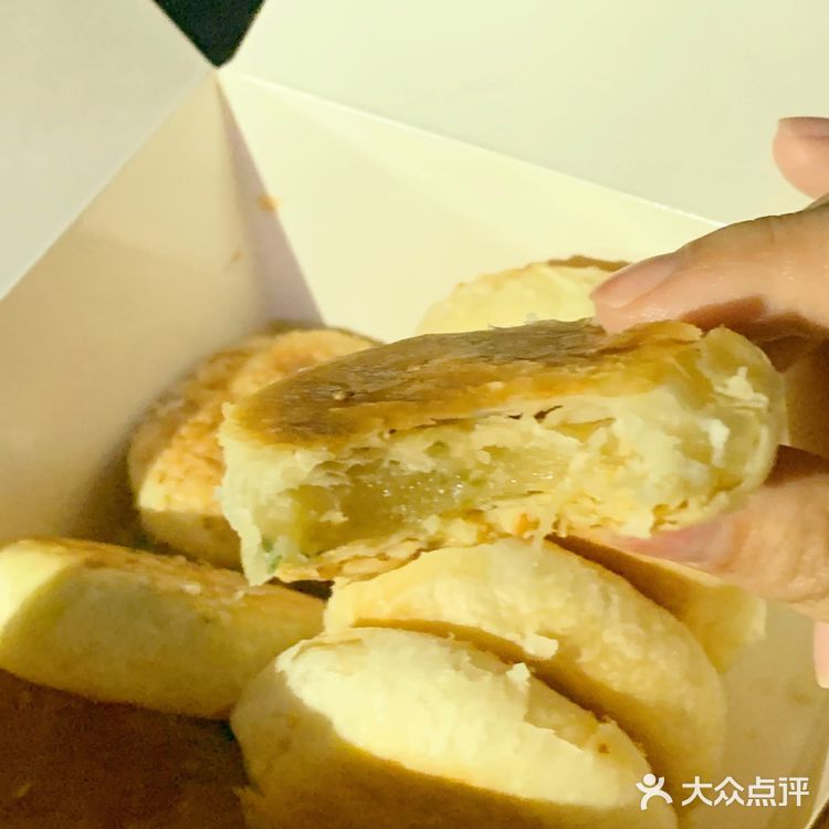 武汉小吃|矮子馅饼的4种口味测评