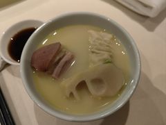 腌笃鲜-成隆行·蟹王府(九江路店)