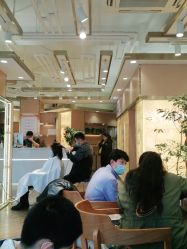 -一東造型烫发染发