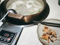-喃喃椰·糟粕醋·椰子鸡火锅(七堡花园店)