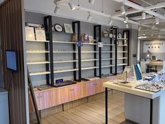 -瑞司视光眼镜·蔡司战略合作眼镜店(新街口店)