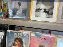 -浣熊唱片店(上海影城店)