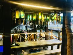 -城墙外BAR