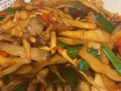 -富正毅三下锅·湘西韵味(天门山索道店)