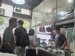 -华香鹅快餐店