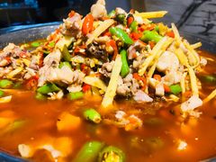 -兔行天下-鸿鹤鲜锅兔(中海国际店)