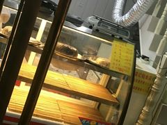 面包甜点陈列柜-清真老西北角温记粘食店(长沙路店)