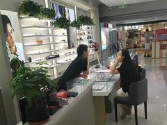 -镜客眼镜(浦江欢乐颂店)