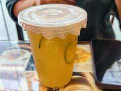 -何记花甲(海岸城旗舰店)