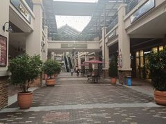 -王府井奥莱临潼小镇(临潼店)