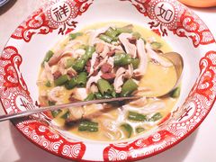 青椒菌子焖猪肚-味上湘菜馆(阿波罗店)