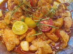 -阿瓦山寨·湘菜现炒·剁椒鱼头王(咸阳总店)