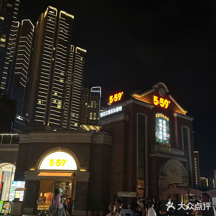 重庆！花小钱装大杯的江景餐厅