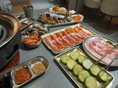 -围炉肉舍丹东海鲜烤肉·烤活鳗(步行街店)