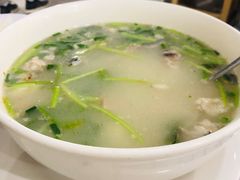 鱼头汤-YI PIN JU 一品居中餐厅 中国超市