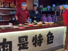-有红鸡毛店·砂锅菜(抚琴夜市店)