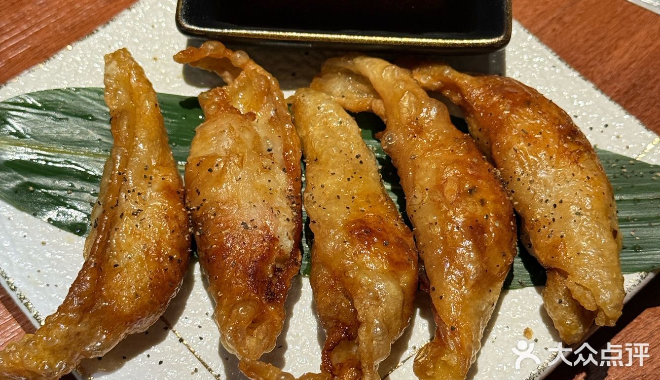 鸡皮饺子炒乌冬，碳水上头脑袋蒙