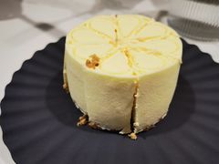 -潮一不贰·法式甜品·生日蛋糕·西式简餐(外滩店)