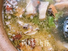 -威邵鸡煲(西华路总店)