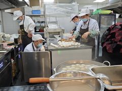 -老西白点心店